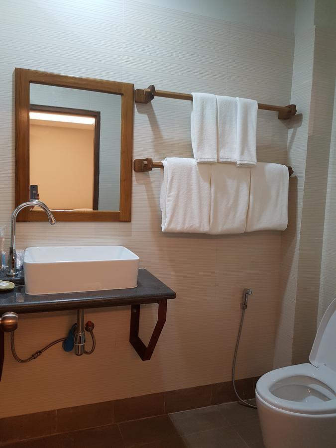 Northern Breeze Hotel Баган Екстериор снимка